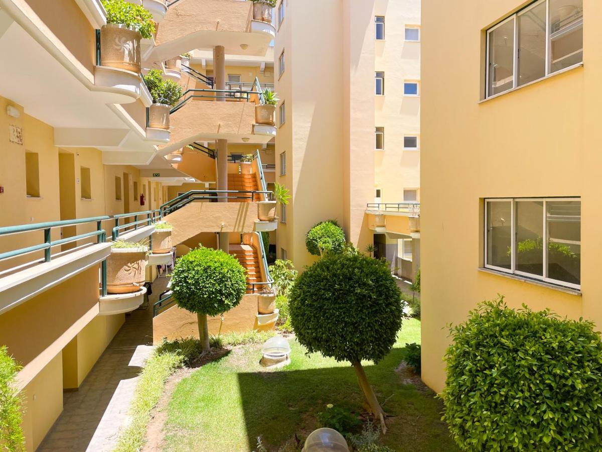 T2 005 - Terracos Do Vau Apartment *